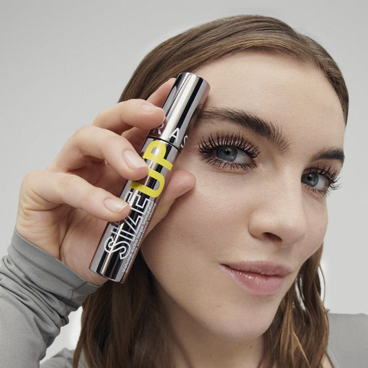 Size Up Volumizing Mascara
