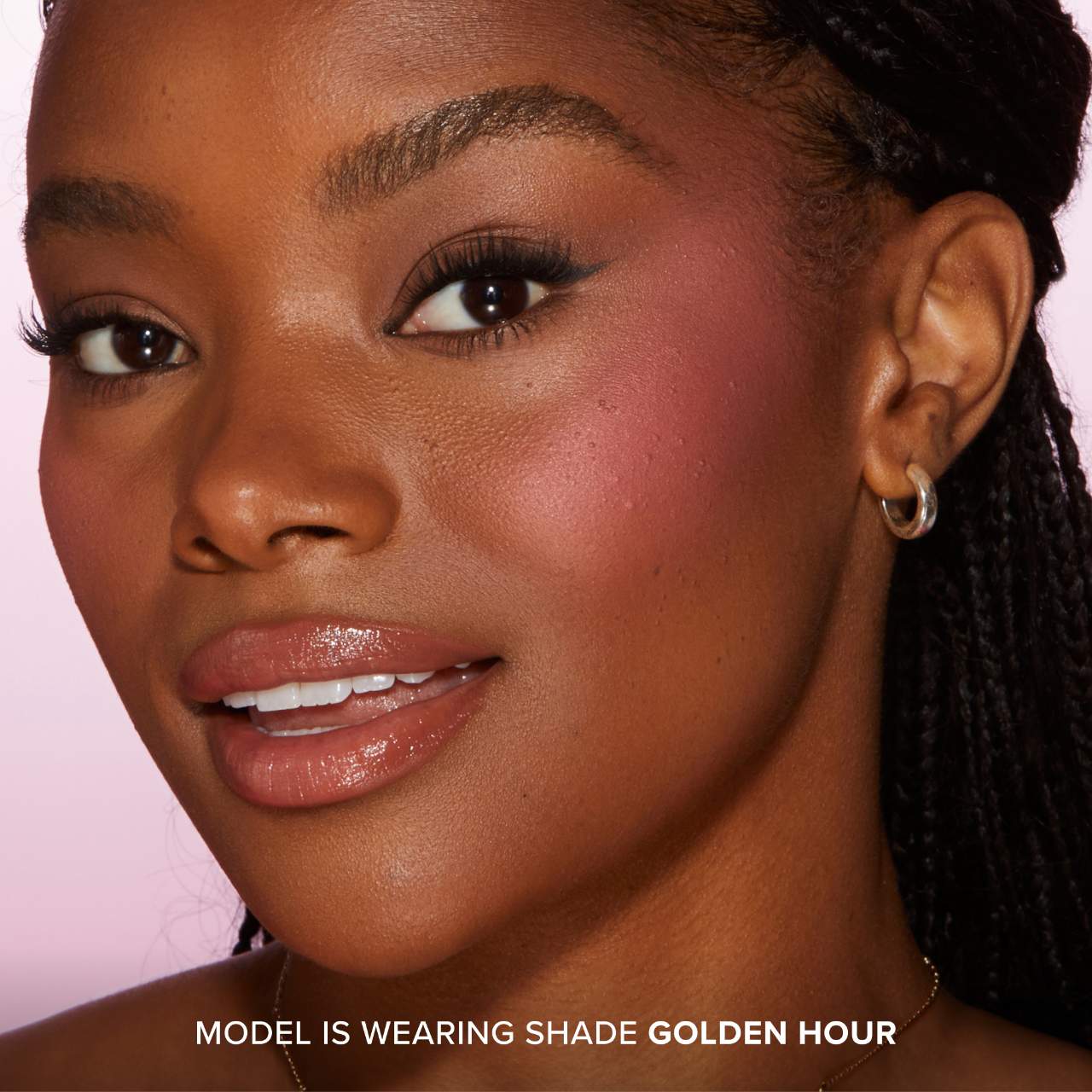 Cloud Crush Blurring Powder Blush