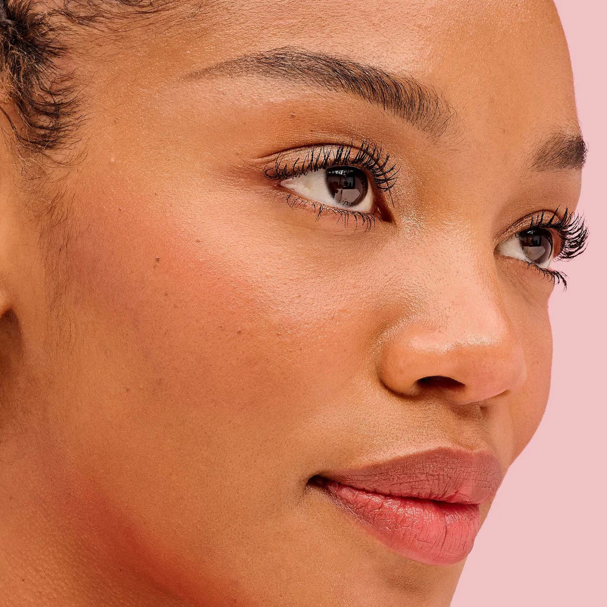 They're Real! Magnet Extreme Lengthening Mascara
